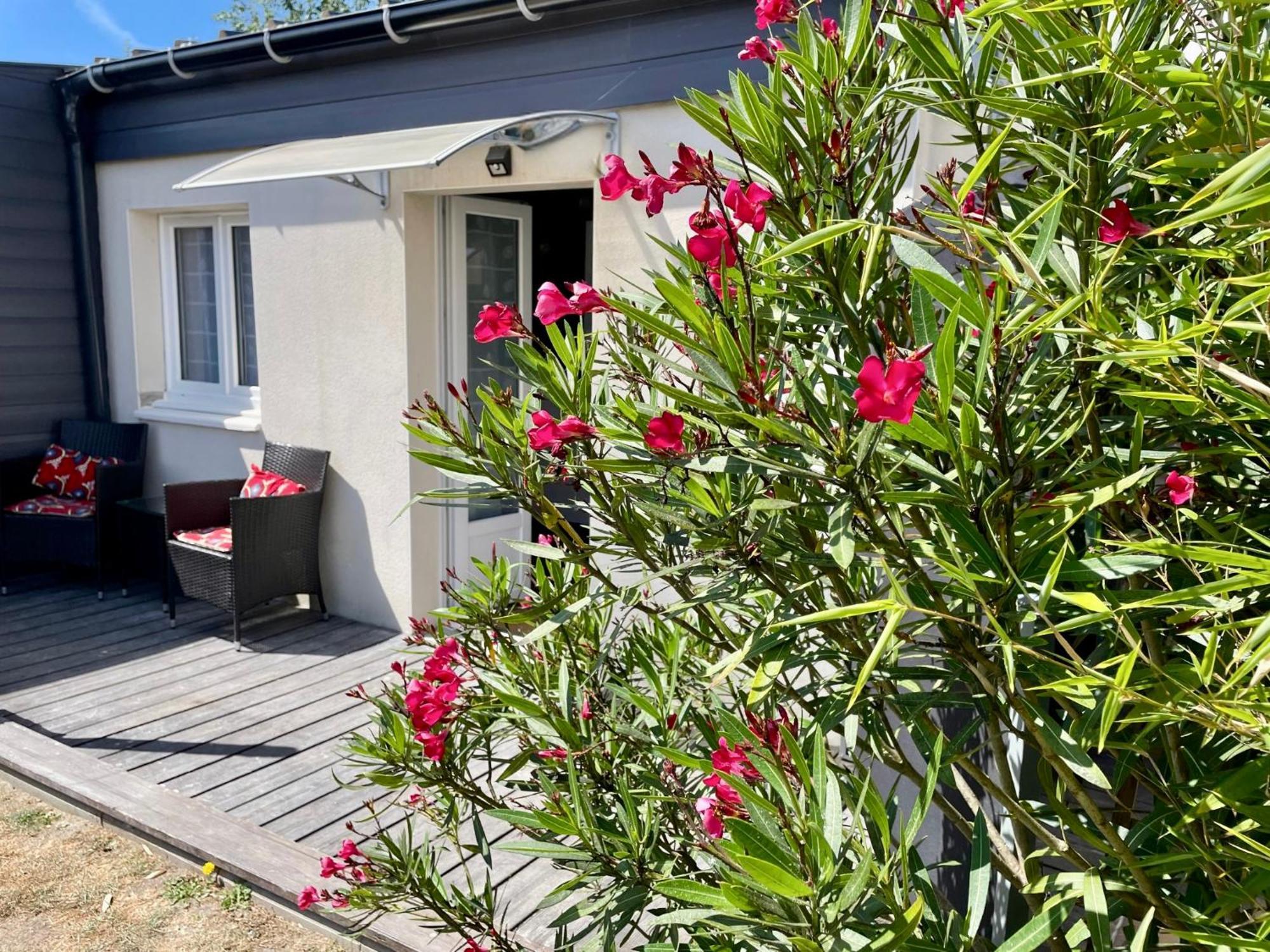 La Fleur Des Marais Bed & Breakfast *